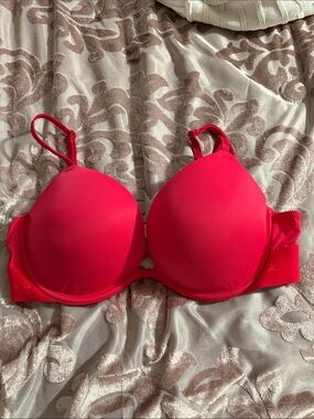 PINK Victoria's Secret Bright Red Padded T-Shirt Bra